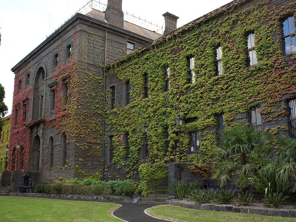 Wyndel Apartments - St Kilda Views Melbourne Exterior photo